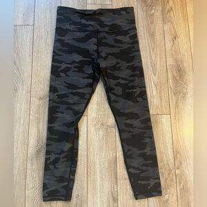 Medium Camo Athleta Leggings